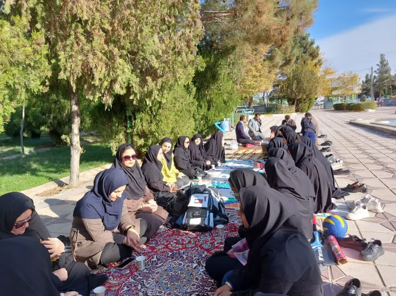 برنامه فرهنگی و ورزشی